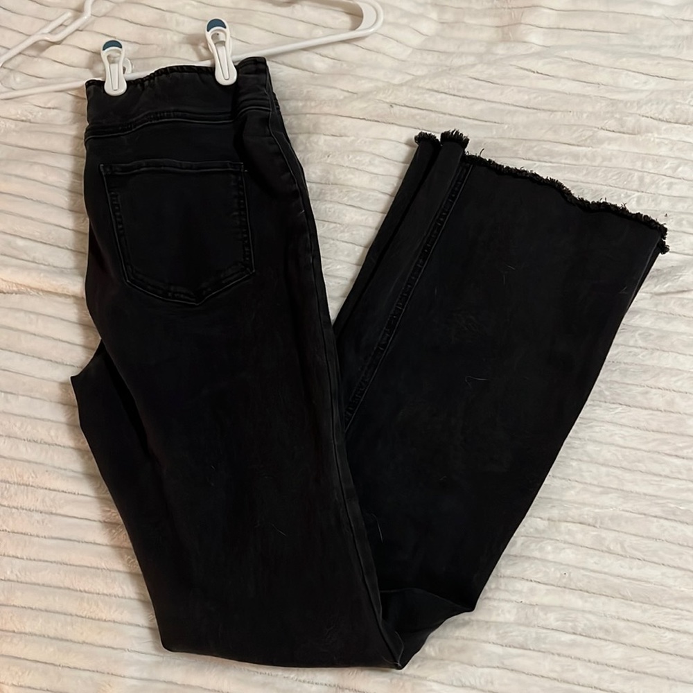 Knox Rose boutique flare jeans elastic waist fits medium-large women